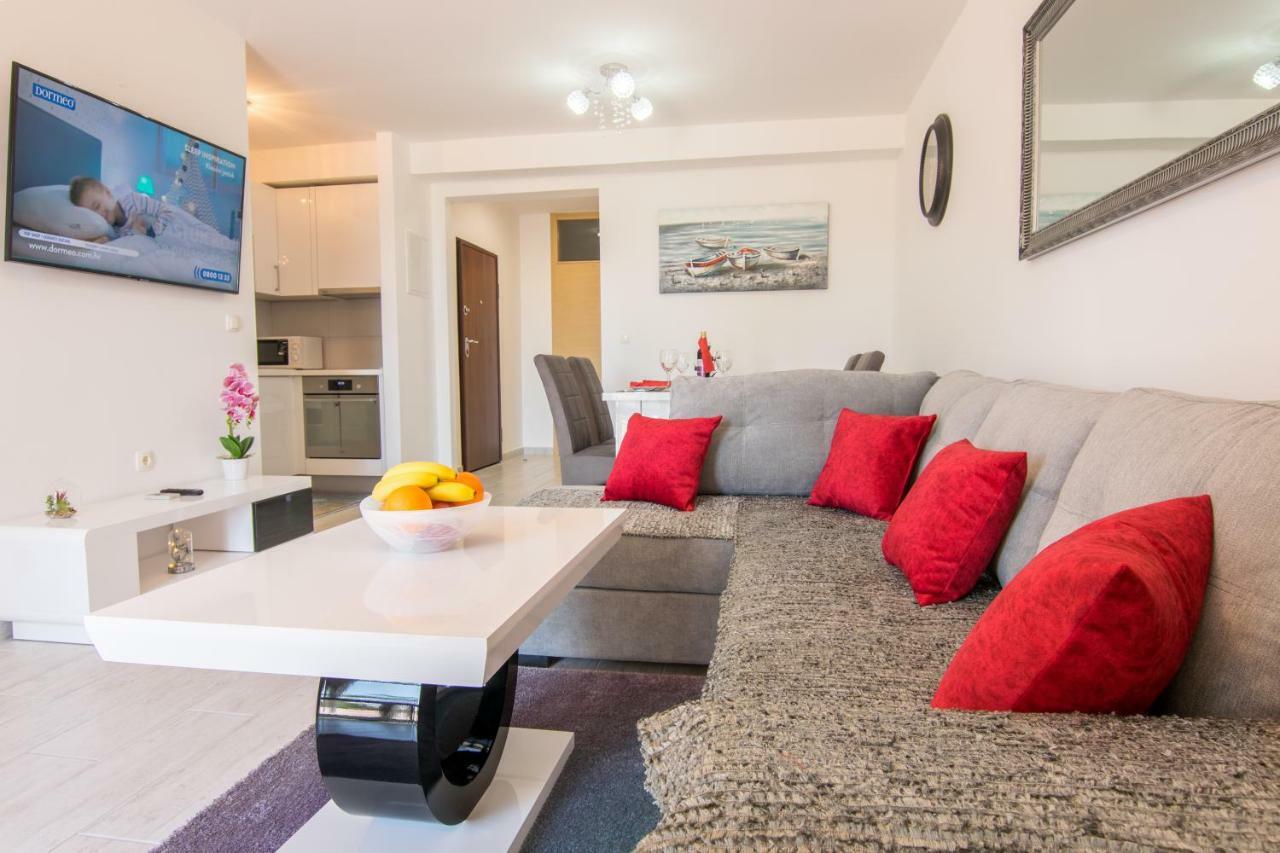 Lidija 2 Apartment Макарска Екстериор снимка